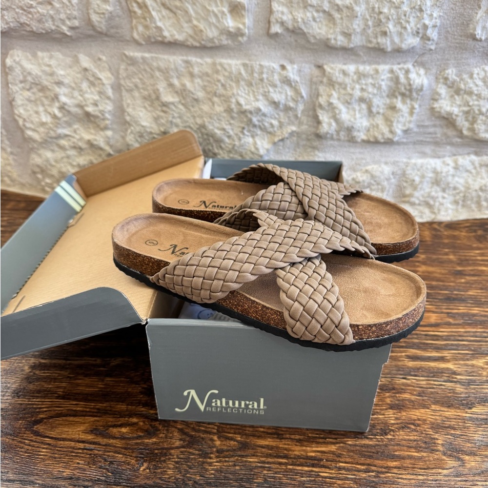 New in box! Natural Reflections Womens Woven Sandals - size 9